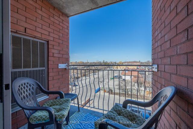 506 - 32 Tannery St, Condo with 2 bedrooms, 2 bathrooms and 2 parking in Mississauga ON | Image 11