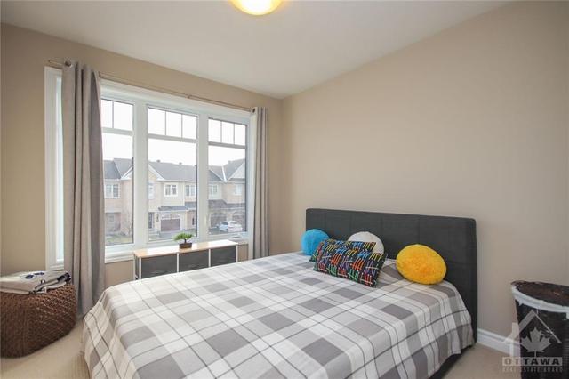 131 Lerta Way, Townhouse with 3 bedrooms, 3 bathrooms and 3 parking in Ottawa ON | Image 24