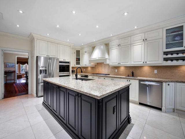 129 Theodore Pl, House detached with 4 bedrooms, 4 bathrooms and 6 parking in Vaughan ON | Image 5