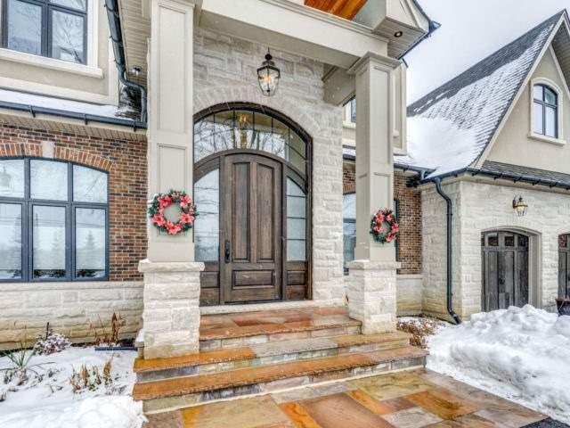 8201 Churchville Rd, House detached with 5 bedrooms, 7 bathrooms and 12 parking in Brampton ON | Image 2