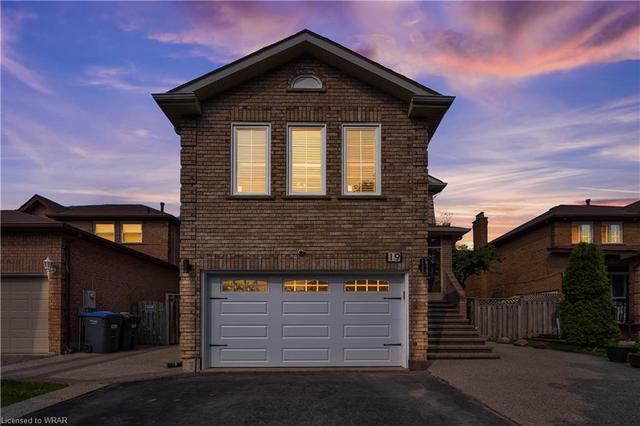 19 Kentucky Street, House detached with 5 bedrooms, 4 bathrooms and null parking in Brampton ON | Image 23