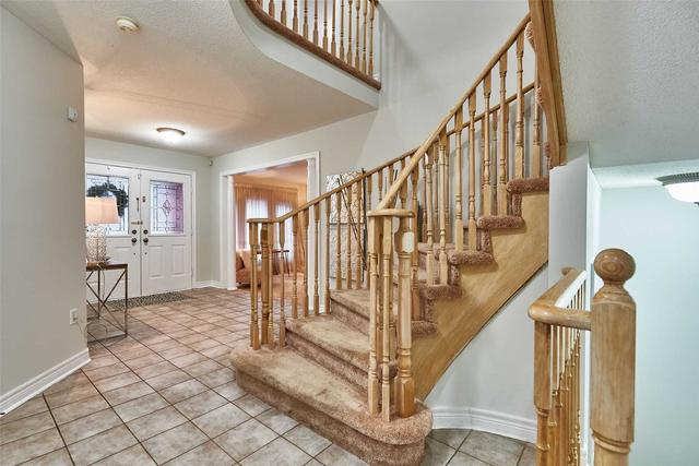 2335 Meriadoc Dr, House detached with 4 bedrooms, 4 bathrooms and 4 parking in Pickering ON | Image 16