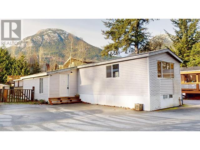 13 - 39884 Government Road, House detached with 2 bedrooms, 1 bathrooms and 2 parking in Squamish BC | Image 1