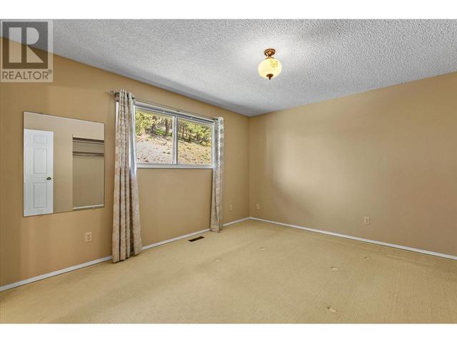 1276 Rio Drive, House detached with 4 bedrooms, 2 bathrooms and 6 parking in Kelowna BC | Image 19