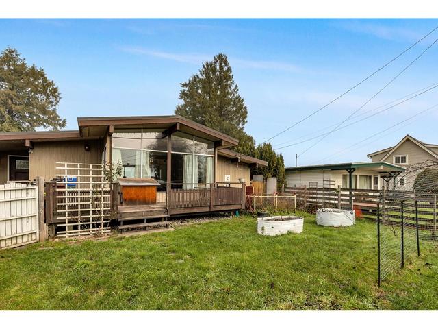 35087 North Sward Road, House detached with 3 bedrooms, 2 bathrooms and 3 parking in Fraser Valley F BC | Image 28