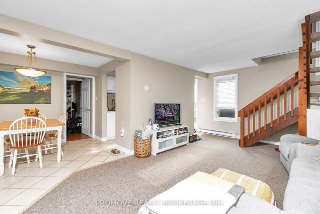 22 Thistle Rd, House other with 4 bedrooms, 4 bathrooms and 5 parking in Guelph ON | Image 2