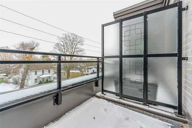 at2 - 53 Arthur St S, Townhouse with 2 bedrooms, 2 bathrooms and 1 parking in Guelph ON | Image 20