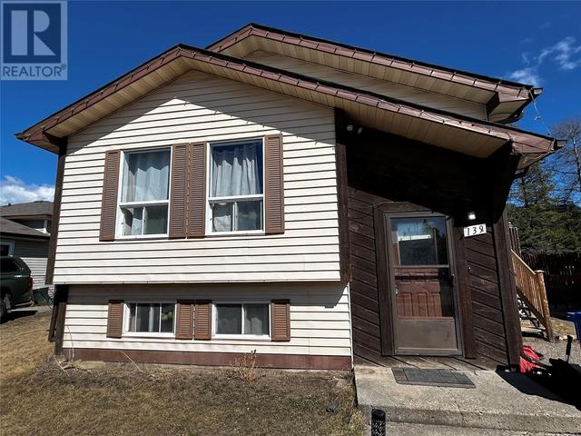 139 Fellers Avenue, House detached with 5 bedrooms, 1 bathrooms and 1 parking in Tumbler Ridge BC | Image 1