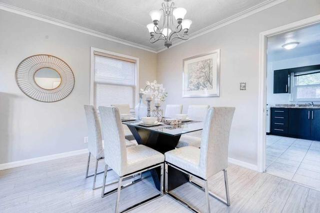 Upper - 97 Bishop Ave, House detached with 3 bedrooms, 1 bathrooms and 1 parking in Toronto ON | Image 7