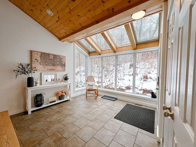 621 Deer Run Rd, House detached with 4 bedrooms, 3 bathrooms and 8 parking in Magnetawan ON | Image 7