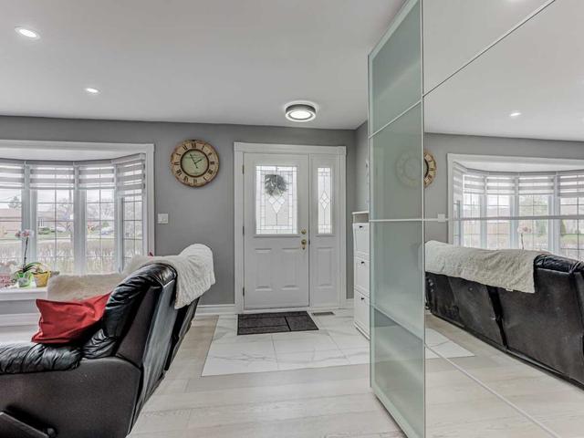 37 Sylla Ave, House detached with 3 bedrooms, 2 bathrooms and 8 parking in Toronto ON | Image 23