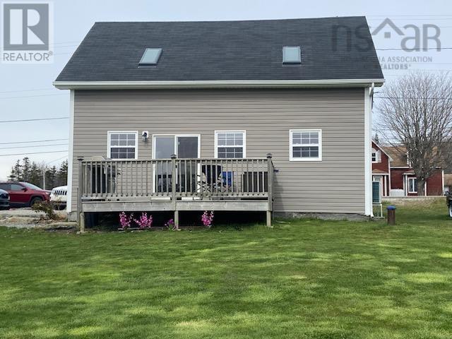 2132 Sandy Point Road, House detached with 3 bedrooms, 1 bathrooms and null parking in Shelburne MD NS | Image 20