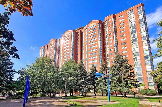 1202 - 2460 Eglinton Ave, Condo with 2 bedrooms, 2 bathrooms and 1 parking in Toronto ON | Image 12