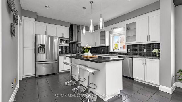 91 Marriott Pl, House detached with 4 bedrooms, 5 bathrooms and 6 parking in Brant ON | Image 15