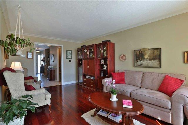 8 - 2045 Amherst Heights Crt, Townhouse with 3 bedrooms, 2 bathrooms and 1 parking in Burlington ON | Image 3
