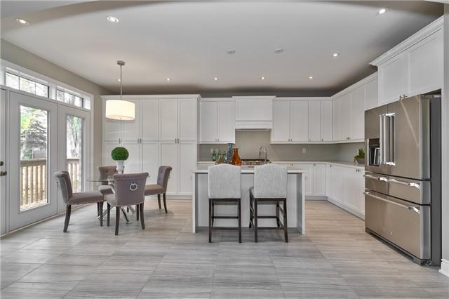 137 Waterview Common, House detached with 4 bedrooms, 4 bathrooms and 2 parking in Oakville ON | Image 7
