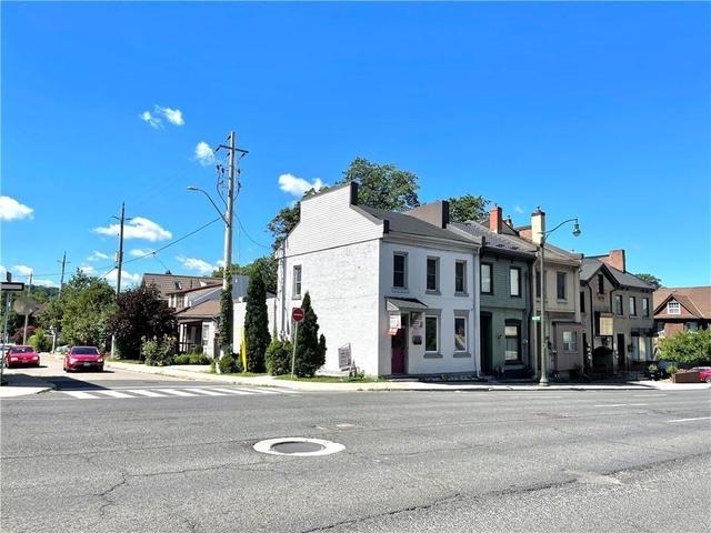 275 Main Street W, House attached with 2 bedrooms, 1 bathrooms and 4 parking in Hamilton ON | Image 3