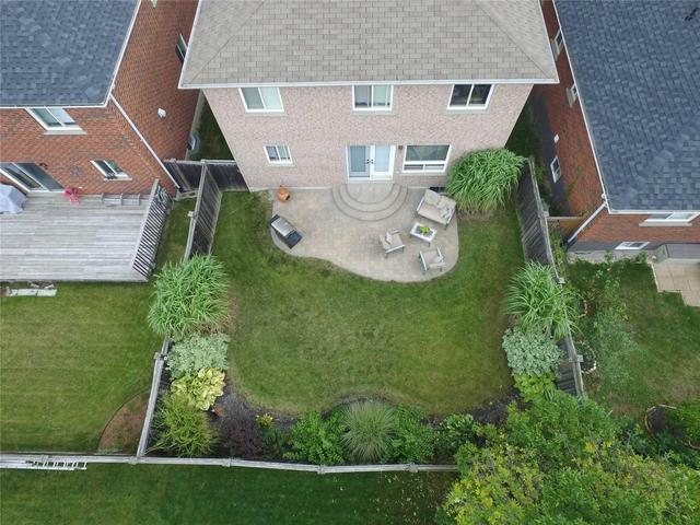 107 Crompton Dr, House detached with 3 bedrooms, 3 bathrooms and 4 parking in Barrie ON | Image 7