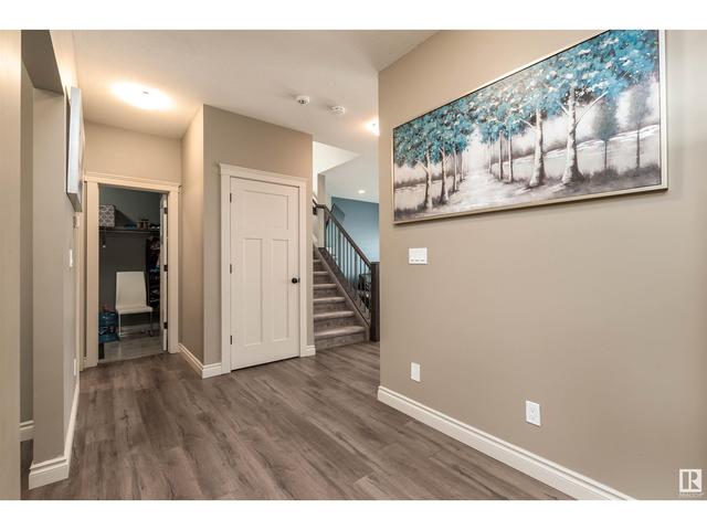 1123 Foxwood Cr, House detached with 3 bedrooms, 2 bathrooms and null parking in Edmonton AB | Card Image
