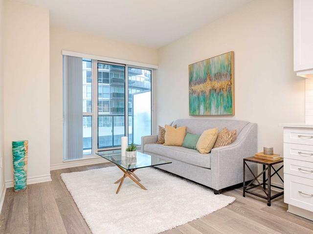 708 - 39 Annie Craig Dr, Condo with 1 bedrooms, 1 bathrooms and 1 parking in Toronto ON | Image 14