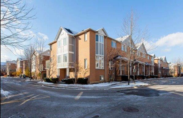 unit 22 - 83 Mondeo Dr E, Townhouse with 2 bedrooms, 3 bathrooms and 1 parking in Toronto ON | Image 1