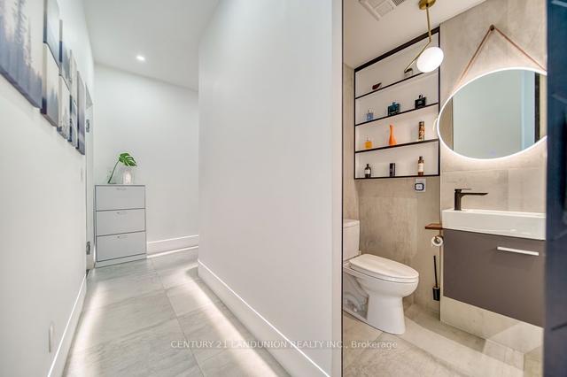 203 - 102 Bloor St W, Condo with 2 bedrooms, 2 bathrooms and 0 parking in Toronto ON | Image 27