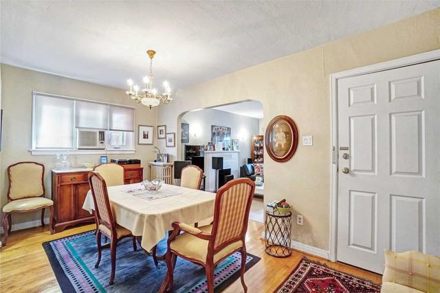 40 & 42 Strathgowan Ave, House detached with 4 bedrooms, 4 bathrooms and 4 parking in Toronto ON | Image 25