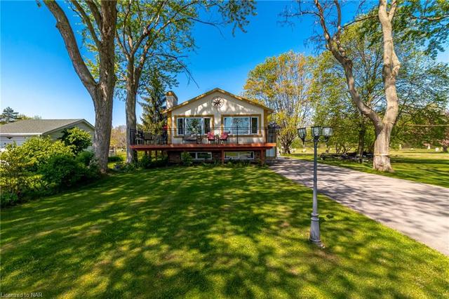 9887 Niagara Parkway, House detached with 4 bedrooms, 3 bathrooms and 8 parking in Niagara Falls ON | Image 5