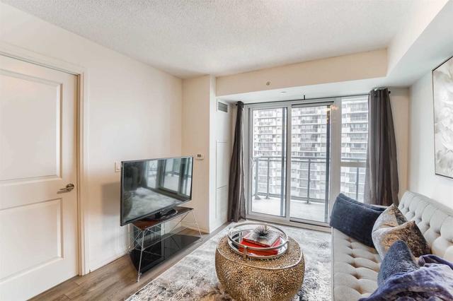 1003 - 30 Meadowglen Pl, Condo with 1 bedrooms, 1 bathrooms and 1 parking in Toronto ON | Image 17