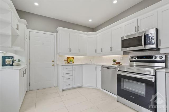 334 Fifth Avenue, House detached with 3 bedrooms, 3 bathrooms and 2 parking in Ottawa ON | Image 10