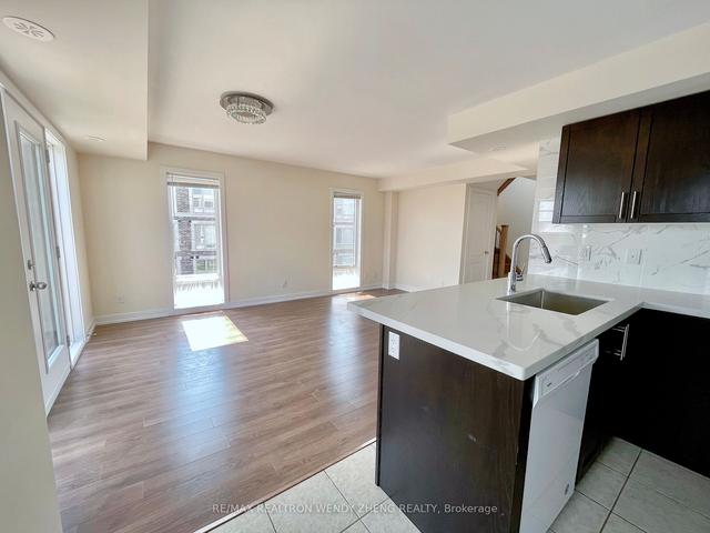 1203 - 11 Dunsheath Way, Townhouse with 2 bedrooms, 2 bathrooms and 1 parking in Markham ON | Image 3