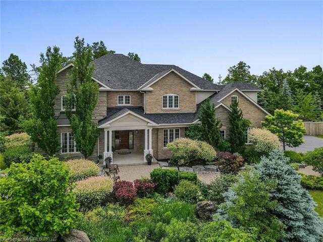 16 Allison Court, House detached with 6 bedrooms, 4 bathrooms and 13 parking in Halton Hills ON | Image 1