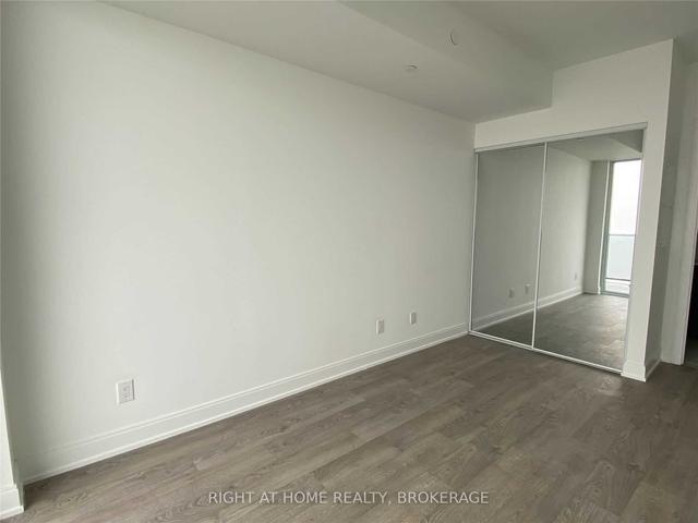 1710 - 70 Annie Craig Dr, Condo with 1 bedrooms, 1 bathrooms and 0 parking in Toronto ON | Image 4
