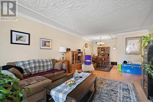 219 - 1025 Inverness Rd, Condo with 1 bedrooms, 1 bathrooms and 1 parking in Saanich BC | Image 7