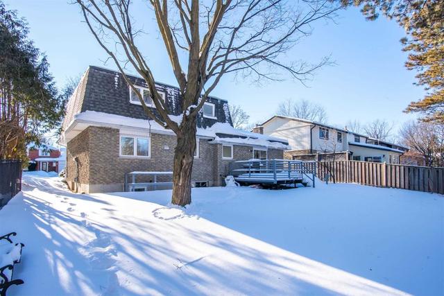 102 Amos Ave, House detached with 3 bedrooms, 3 bathrooms and 6 parking in Waterloo ON | Image 36