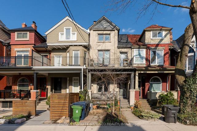 237 Markham St, House attached with 5 bedrooms, 3 bathrooms and 1 parking in Toronto ON | Image 31