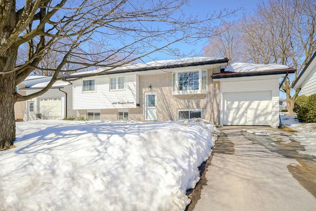 1688 Woodgrove Cres, House detached with 2 bedrooms, 2 bathrooms and 3 parking in Peterborough ON | Image 12