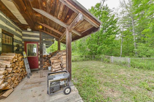 18239 Highway 41, House detached with 1 bedrooms, 1 bathrooms and 10 parking in Addington Highlands ON | Image 9