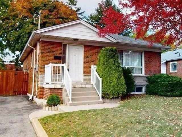 60 Wishing Well Dr, House detached with 3 bedrooms, 2 bathrooms and 2 parking in Toronto ON | Card Image