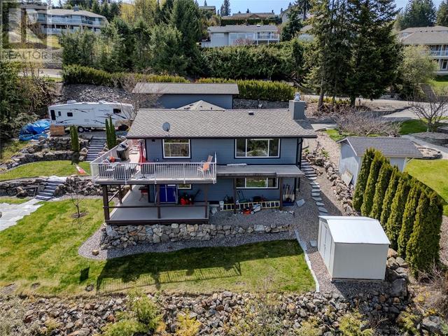 2617 Mountview Drive, House detached with 4 bedrooms, 2 bathrooms and null parking in Columbia Shuswap C BC | Image 9