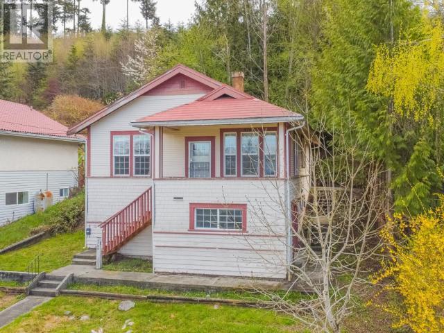 5782 Willow Ave, House detached with 3 bedrooms, 2 bathrooms and null parking in Powell River BC | Image 37