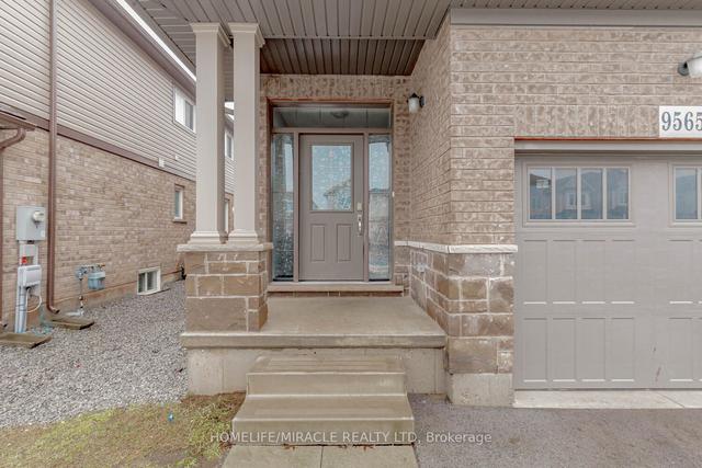 9565 Tallgrass Ave, House semidetached with 3 bedrooms, 3 bathrooms and 4 parking in Niagara Falls ON | Image 12