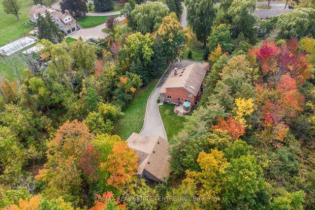 1811 Old Waterdown Rd, House detached with 4 bedrooms, 3 bathrooms and 16 parking in Burlington ON | Image 12