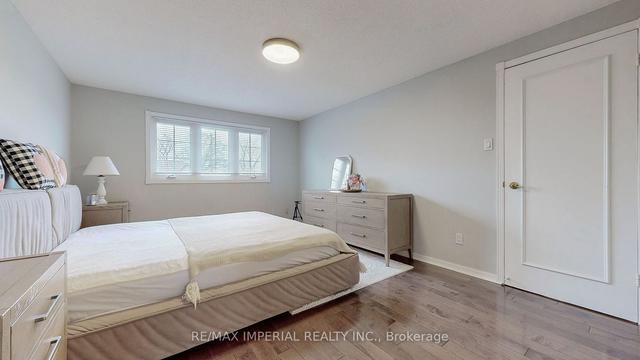 25a Cedar Brae Blvd, House detached with 3 bedrooms, 4 bathrooms and 3 parking in Toronto ON | Image 22