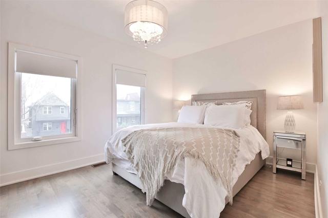 214 Wallace Ave, House semidetached with 3 bedrooms, 2 bathrooms and 1 parking in Toronto ON | Image 15