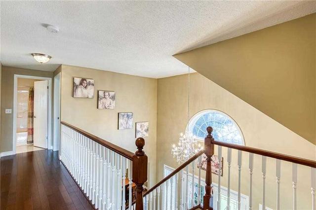 1 Porter Dr, House detached with 4 bedrooms, 4 bathrooms and 4 parking in Guelph ON | Image 17