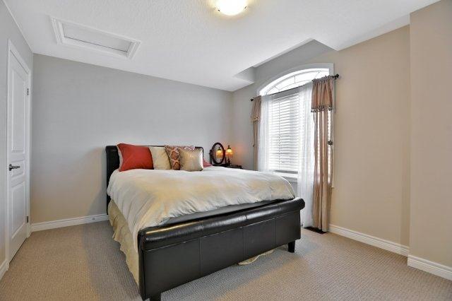 26 - 257 Parkside Dr, Townhouse with 3 bedrooms, 3 bathrooms and 2 parking in Hamilton ON | Image 14
