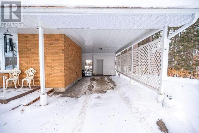 Carport is great, no snow to scrape off the car! | Image 1