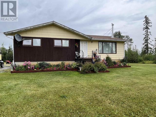 10655 N 97 Highway, House detached with 4 bedrooms, 3 bathrooms and null parking in Peace River B BC | Image 1