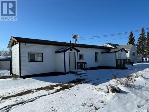 728 Front Street N, Home with 1 bedrooms, 1 bathrooms and null parking in Duck Lake SK | Card Image
